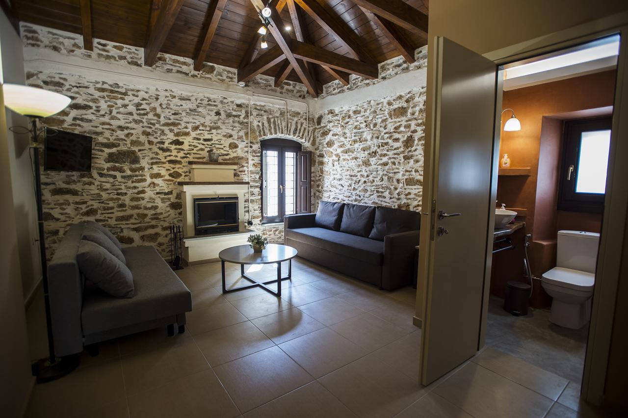 Thalia Traditional Guest House Promirion ภายนอก รูปภาพ