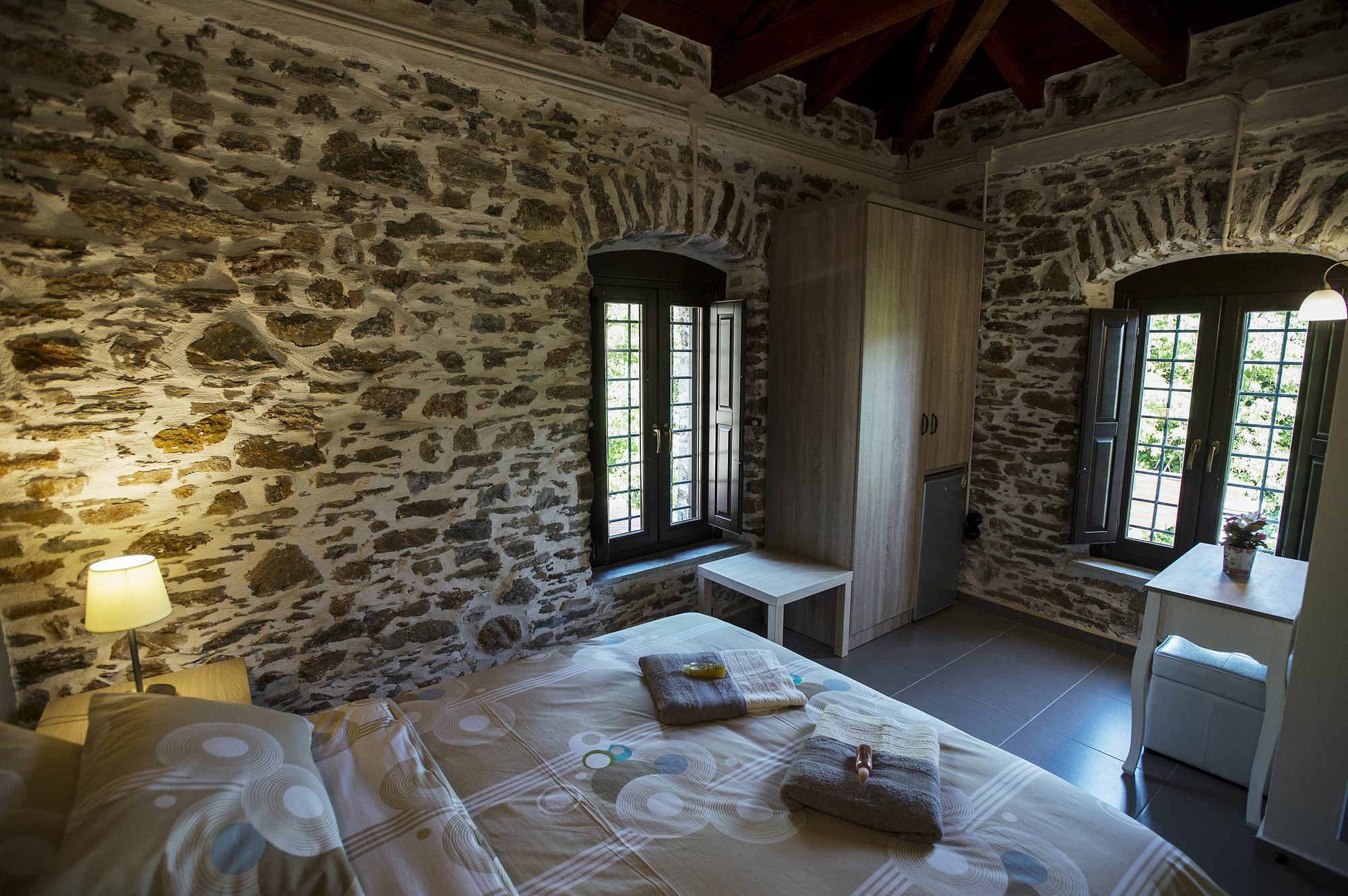 Thalia Traditional Guest House Promirion ภายนอก รูปภาพ